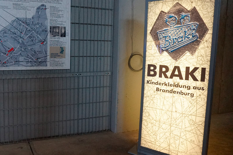 Sonderausstellung Braki im Industriemuseum Brandenburg - Der VEB „BRAKI“ produzierte Kinderkleidung  Sonderausstellung Braki im Industriemuseum Brandenburg - Der VEB „BRAKI“ produzierte Kinderkleidung