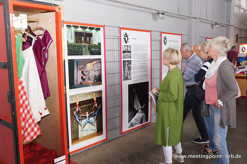 Die wohl bunteste Abteilung des Stahl- und Walzwerkes – Das Arbeitervarieté - Sonderausstellung im Industriemuseum Brandenburg  Die wohl bunteste Abteilung des Stahl- und Walzwerkes – Das Arbeitervarieté - Sonderausstellung im Industriemuseum Brandenburg