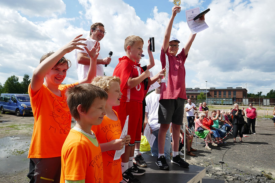 Seifenkistenrennen - ein Schulprojekt 2024 im Industriemuseum Brandenburg Seifenkistenrennen - ein Schulprojekt 2024 im Industriemuseum Brandenburg