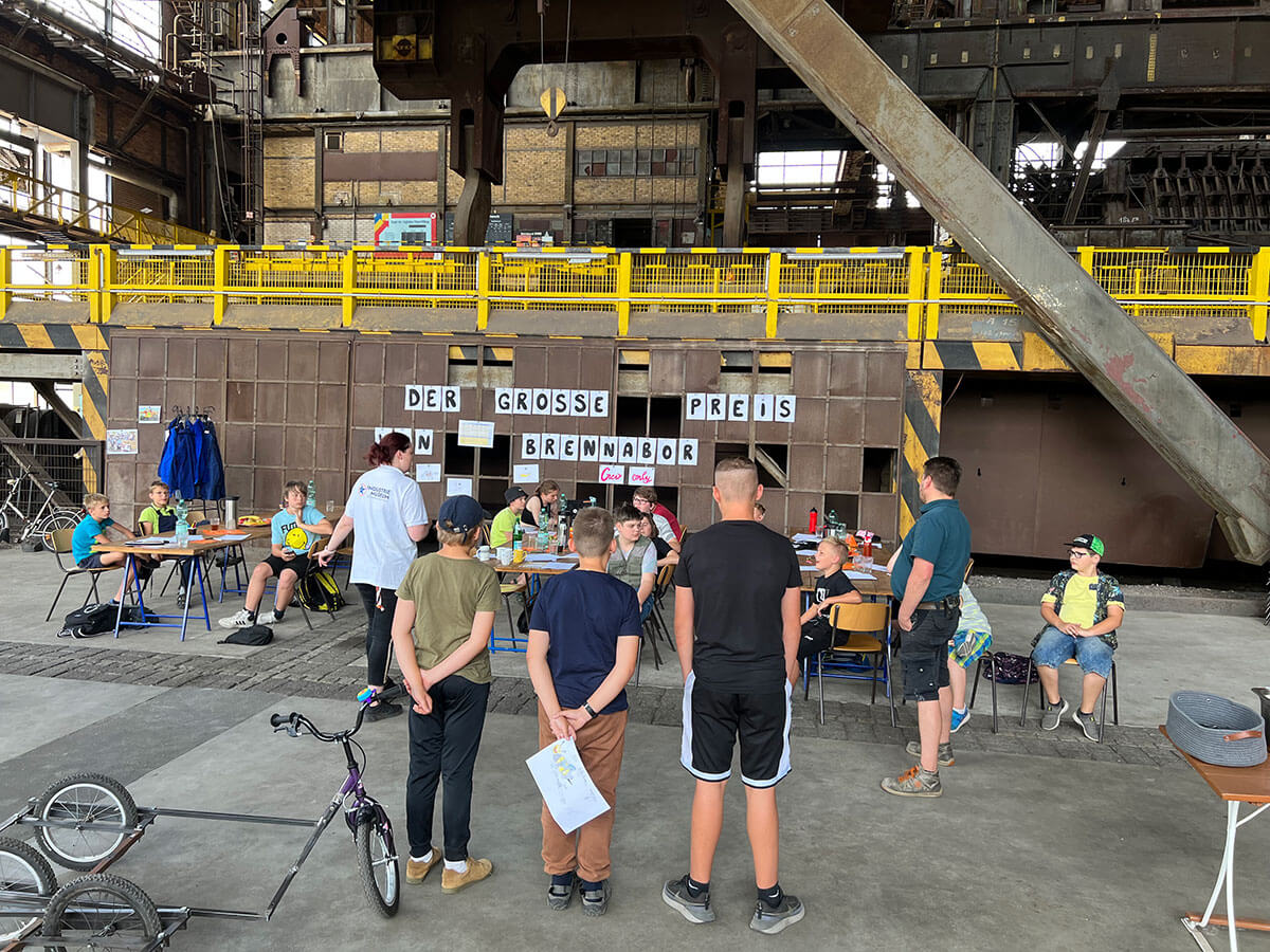 Seifenkistenrennen - ein Schulprojekt 2023 im Industriemuseum Brandenburg Seifenkistenrennen - ein Schulprojekt 2023 im Industriemuseum Brandenburg