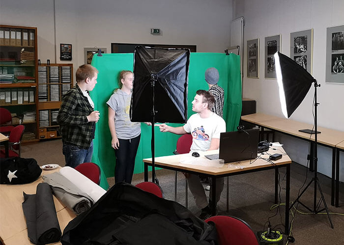 Schulprojekt Vögel aus STahl im Industriemuseum Brandenburg Schulprojekt Vögel aus STahl im Industriemuseum Brandenburg