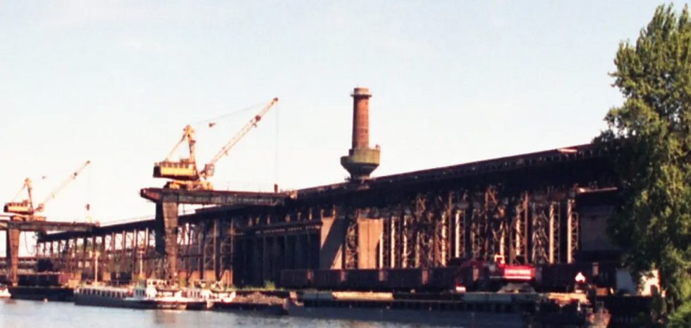 Was vom Stahlwerk* übrigblieb – Fotoferienprojekt für Grundschulkinder